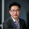 李晓峰，男同网站内容总监，资深LGBTQ+媒体人，曾任多家知名媒体编辑，专注权益与文化内容创作